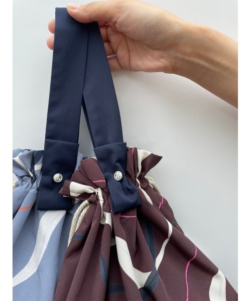 BEARDSLEY(ビアズリー)の「波柄バッグ(トートバッグ・レディース・ブラウン/ブルー・FREE)」の11枚目の写真