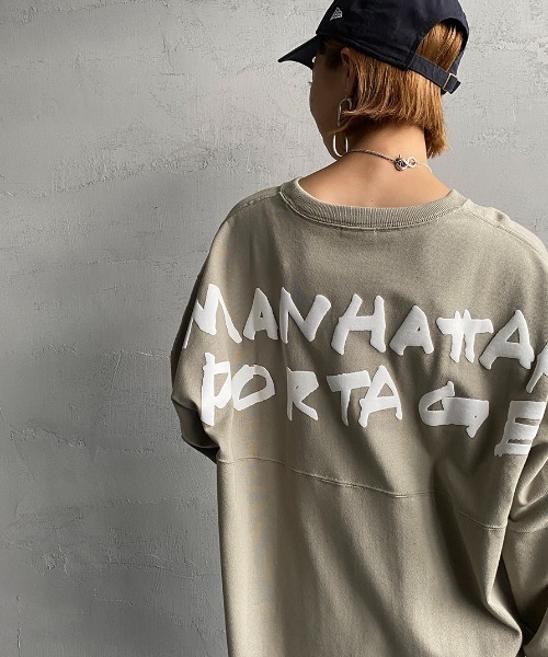 Manhattan Portage（マンハッタンポーテージ）の「[MANHATTAN PORTAGE/マンハッタンポーテージ] 別注 バックプリントロングスリーブTシャツ（Tシャツ/カットソー・レディース・チャコール/アイボリー/グレー・S/M/L/XL）」の13枚目の写真