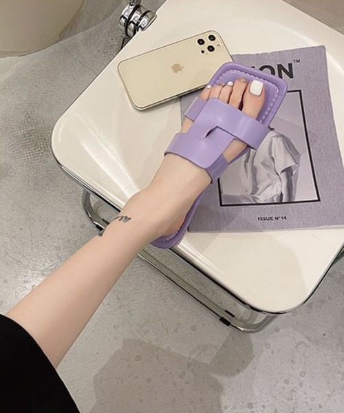 meJane（ミージェーン）の「スクエアデザインフラットサンダル【ZOZOTOWN限定】（サンダル・レディース・ブラック/パープル/グリーン・S/M/L）」の9枚目の写真