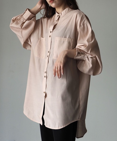 Riberry（リベリー）の「ダブルボタンサテンオーバーシャツ（シャツ/ブラウス・レディース・ブラック/ベージュ/カーキ/オフホワイト・MEDIUM）」の5枚目の写真