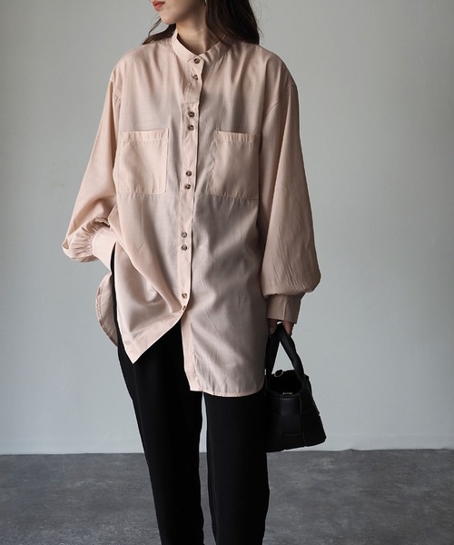 Riberry（リベリー）の「ダブルボタンサテンオーバーシャツ（シャツ/ブラウス・レディース・ブラック/ベージュ/カーキ/オフホワイト・MEDIUM）」の10枚目の写真