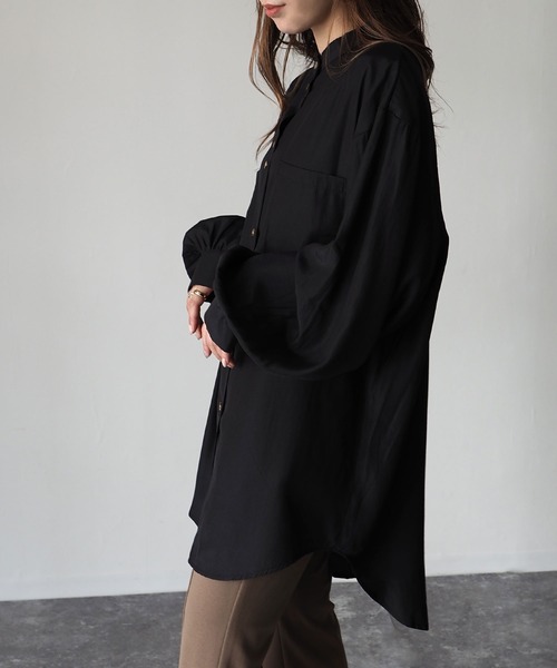 Riberry（リベリー）の「ダブルボタンサテンオーバーシャツ（シャツ/ブラウス・レディース・ブラック/ベージュ/カーキ/オフホワイト・MEDIUM）」の18枚目の写真