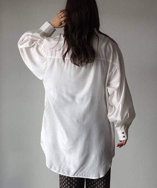 Riberry（リベリー）の「ダブルボタンサテンオーバーシャツ（シャツ/ブラウス・レディース・ブラック/ベージュ/カーキ/オフホワイト・MEDIUM）」の22枚目の写真