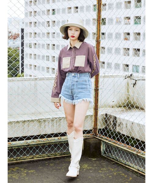 jouetie（ジュエティ）の「バイカラーパイピングフラワーシャツ（シャツ/ブラウス・レディース・パープル/オフホワイト/ブルー・MEDIUM）」の7枚目の写真