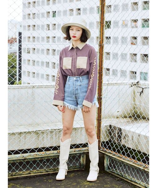 jouetie（ジュエティ）の「バイカラーパイピングフラワーシャツ（シャツ/ブラウス・レディース・パープル/オフホワイト/ブルー・MEDIUM）」の9枚目の写真