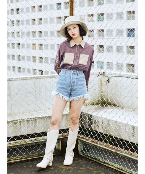 jouetie（ジュエティ）の「バイカラーパイピングフラワーシャツ（シャツ/ブラウス・レディース・パープル/オフホワイト/ブルー・MEDIUM）」の10枚目の写真