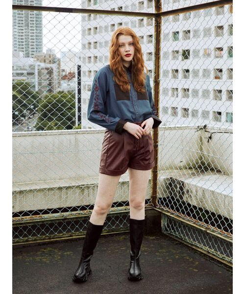 jouetie（ジュエティ）の「バイカラーパイピングフラワーシャツ（シャツ/ブラウス・レディース・パープル/オフホワイト/ブルー・MEDIUM）」の15枚目の写真