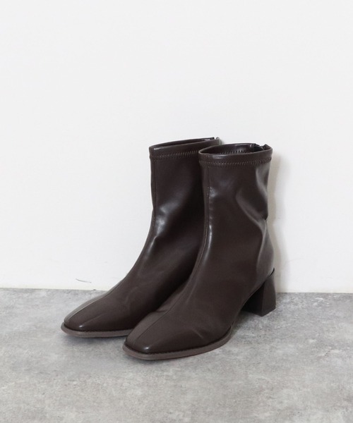 archives(アルシーヴ)の「ストレッチショートブーツ(ブーツ・レディース・ブラック/ブラウン/アイボリー・MEDIUM/LARGE)」の1枚目の写真
