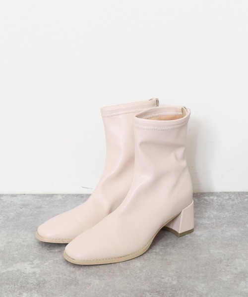 archives(アルシーヴ)の「ストレッチショートブーツ(ブーツ・レディース・ブラック/ブラウン/アイボリー・MEDIUM/LARGE)」の4枚目の写真