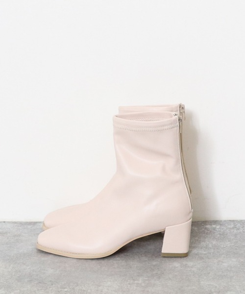 archives(アルシーヴ)の「ストレッチショートブーツ(ブーツ・レディース・ブラック/ブラウン/アイボリー・MEDIUM/LARGE)」の9枚目の写真