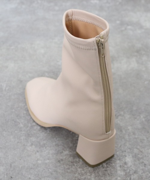 archives(アルシーヴ)の「ストレッチショートブーツ(ブーツ・レディース・ブラック/ブラウン/アイボリー・MEDIUM/LARGE)」の11枚目の写真
