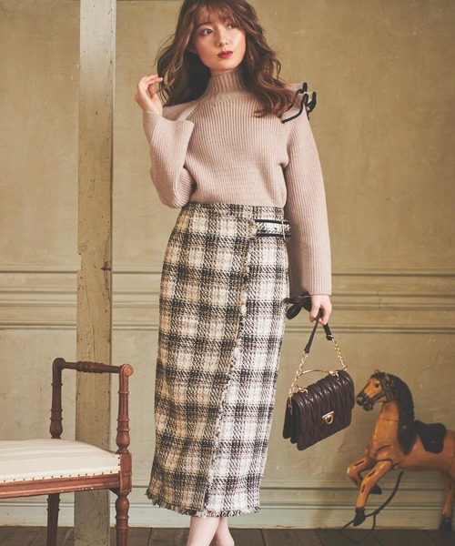 NOELA(ノエラ)の「ショルダーフリルニット(ニット/セーター・レディース・オフホワイト/ラベンダー/ベージュ・FREE)」の11枚目の写真