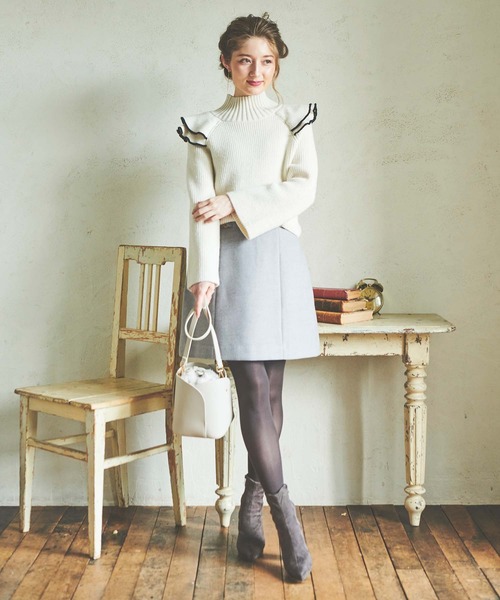 NOELA(ノエラ)の「ショルダーフリルニット(ニット/セーター・レディース・オフホワイト/ラベンダー/ベージュ・FREE)」の14枚目の写真