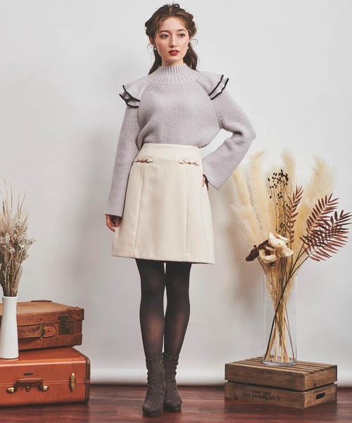 NOELA(ノエラ)の「ショルダーフリルニット(ニット/セーター・レディース・オフホワイト/ラベンダー/ベージュ・FREE)」の7枚目の写真