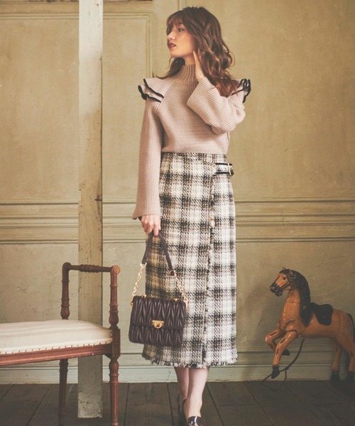 NOELA(ノエラ)の「ショルダーフリルニット(ニット/セーター・レディース・オフホワイト/ラベンダー/ベージュ・FREE)」の16枚目の写真