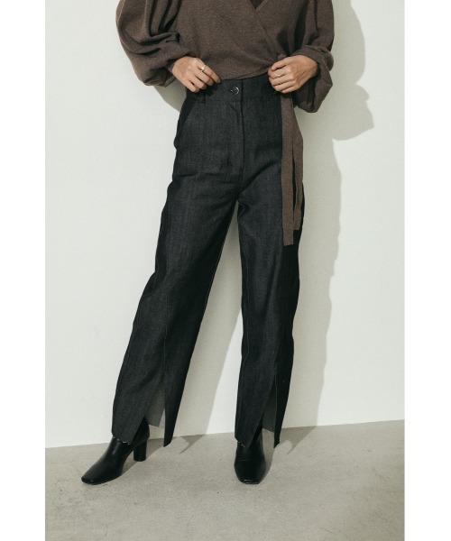 STYLEMIXER（スタイルミキサー）の「ハイウエストスリットデニムパンツ（デニムパンツ・レディース・インディゴブルー・25inch/26inch）」の4枚目の写真