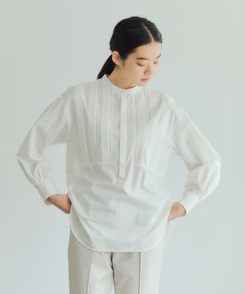 GARAGE OF GOOD CLOTHING（ガレージオブグッドクロージング）の「ピンタックドレスシャツ＊（シャツ/ブラウス・レディース・ベージュ/ホワイト/ダークカーキ・FREE）」の2枚目の写真