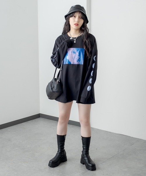 RASVOA(ラスボア)の「MOON ロンT(Tシャツ/カットソー・レディース・ブラック/オフホワイト・FREE)」の7枚目の写真
