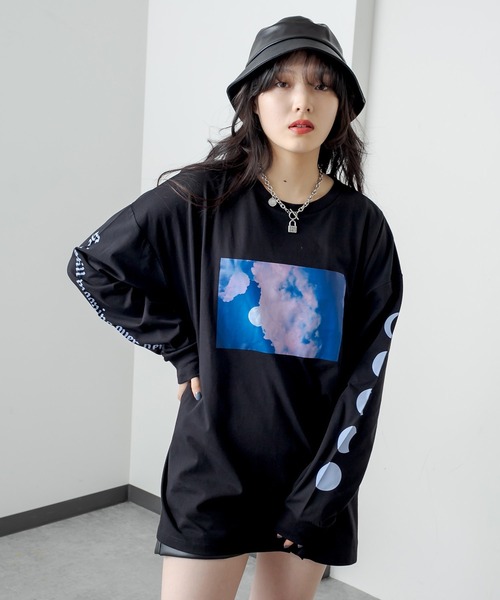 RASVOA(ラスボア)の「MOON ロンT(Tシャツ/カットソー・レディース・ブラック/オフホワイト・FREE)」の3枚目の写真