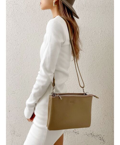 GYDA(ジェイダ)の「2ROOMシンプル ショルダーバッグ(ショルダーバッグ・レディース・ブラック/ベージュ・FREE)」の13枚目の写真