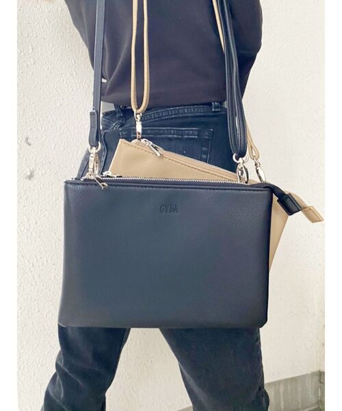 GYDA(ジェイダ)の「2ROOMシンプル ショルダーバッグ(ショルダーバッグ・レディース・ブラック/ベージュ・FREE)」の8枚目の写真