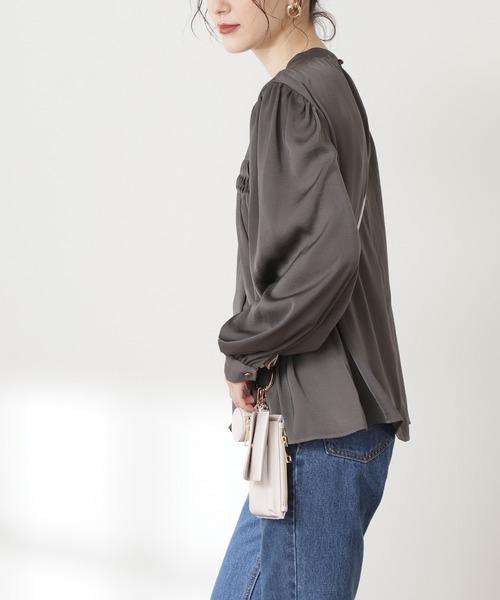 N.（N. Natural Beauty Basic）（エヌエヌナチュラルビューティーベーシック）の「◆ピンタックサテンブラウス（シャツ/ブラウス・レディース・チャコールグレー/ピンク/ナチュラル/イエロー・MEDIUM）」の9枚目の写真