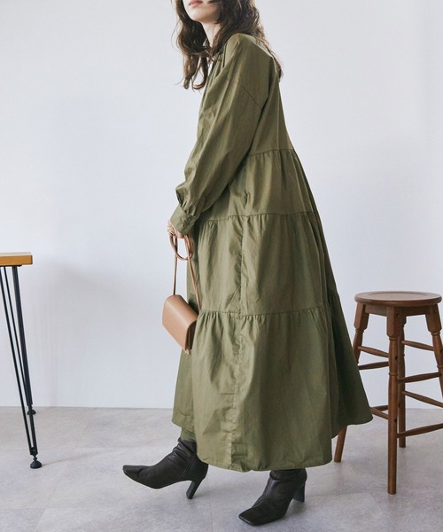 toucher du brise（トゥシェドブリーズ）の「【一枚で決まる】ピンタックボリュームワンピース（ワンピース・レディース・ブラック/オフホワイト/カーキ・M）」の9枚目の写真