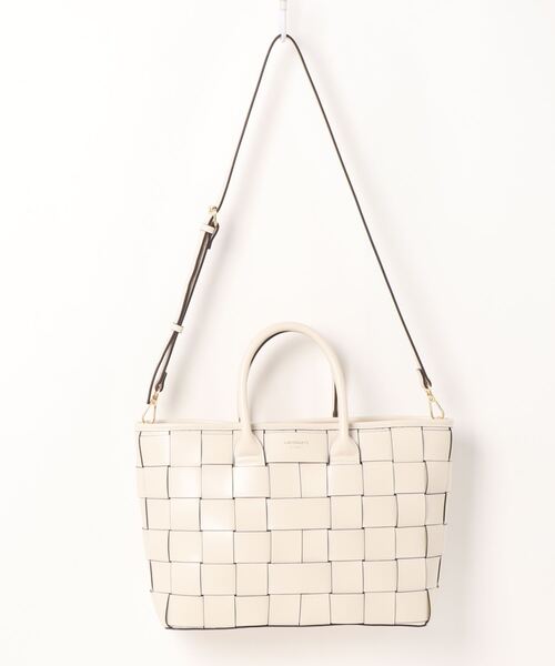 & chouette（アンドシュエット）の「編み込みトート（M)（トートバッグ・レディース・ブラック/ベージュ/オフホワイト/グレイッシュベージュ・FREE）」の2枚目の写真