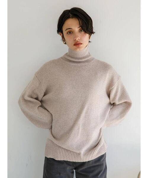 koe（コエ）の「天竺編みタートルネックニット*（ニット/セーター・レディース・ライトベージュ/カーキ/グリーン/ブラック/ブラウン/マスタード・L/S/M）」の7枚目の写真