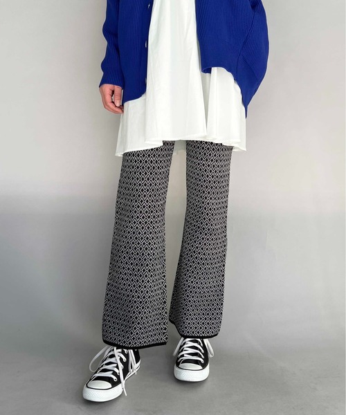 PICCIN（ピッチン）の「ハイゲージ幾何学ニットパンツ（その他パンツ・レディース・グリーン/ブラック・M/L）」の2枚目の写真