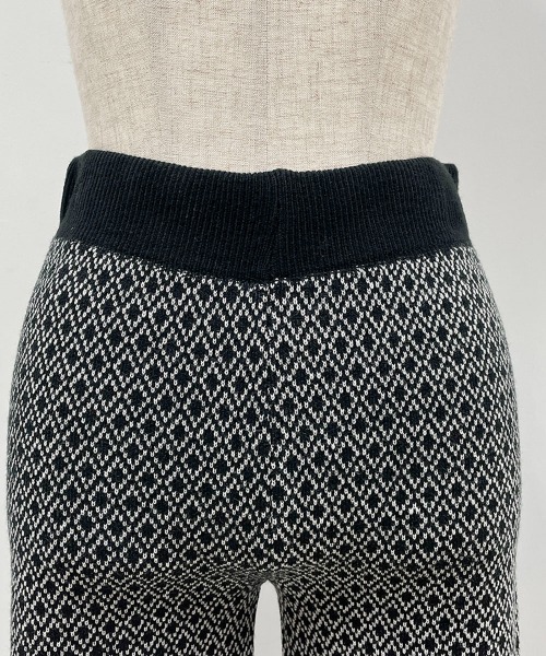 PICCIN（ピッチン）の「ハイゲージ幾何学ニットパンツ（その他パンツ・レディース・グリーン/ブラック・M/L）」の16枚目の写真