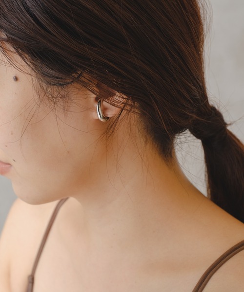 Kastane(カスタネ)の「【fiw.】ティアドロップイヤカフ3set(イヤーカフ・レディース・シルバー/ゴールド・FREE)」の4枚目の写真
