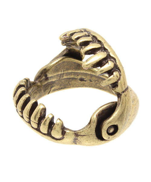 ANCHOR（アンカー）の「Gimmick Tooth RING（リング・レディース・ゴールド/シルバー/ブラック系その他・19号/17号）」の5枚目の写真