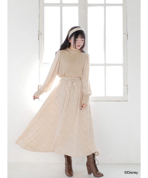 Disney（ディズニー）の「ミニー/スタンドカラーワンピース（ワンピース・レディース・ベージュ・FREE）」の6枚目の写真