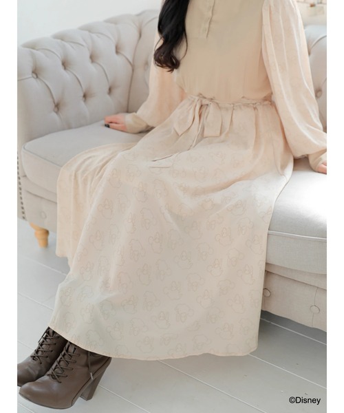 Disney（ディズニー）の「ミニー/スタンドカラーワンピース（ワンピース・レディース・ベージュ・FREE）」の4枚目の写真