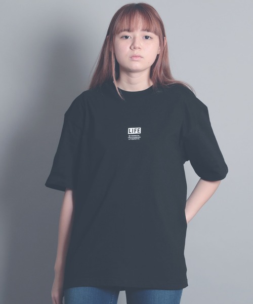 LIFE(ライフ)の「【LIFE/ライフ】magasin photo over size tee/ライフフォトオーバーサイズtee(Tシャツ/カットソー・レディース・ホワイト/ホワイト系その他/ブラック系その他/ブラック・M/L)」の6枚目の写真
