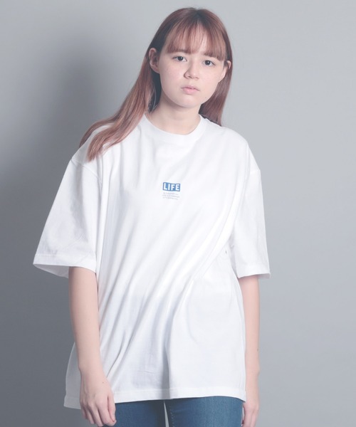 LIFE(ライフ)の「【LIFE/ライフ】magasin photo over size tee/ライフフォトオーバーサイズtee(Tシャツ/カットソー・レディース・ホワイト/ホワイト系その他/ブラック系その他/ブラック・M/L)」の10枚目の写真