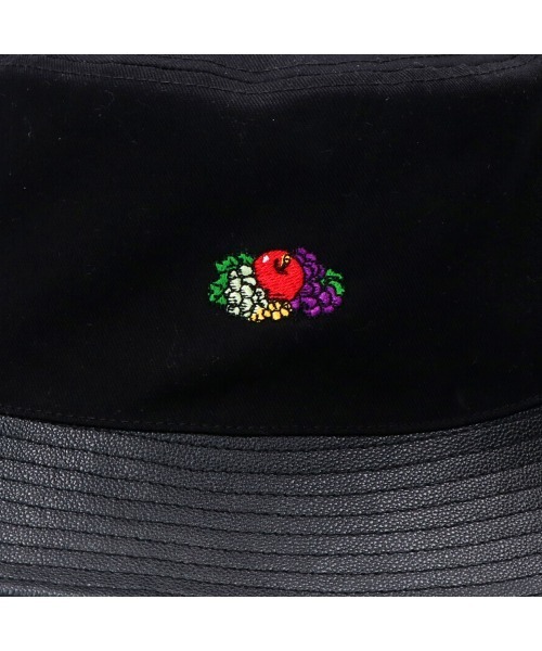 FRUIT OF THE LOOM(フルーツオブザルーム)の「FTL REVERSIBLE BUCKET HAT / バケットハット リバーシブル / ユニセックス ジェンダーレス(ハット・メンズ・ブラック/ホワイト・FREE)」の6枚目の写真