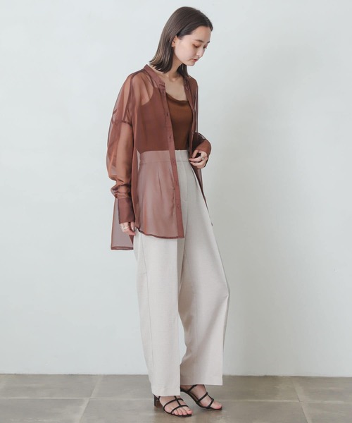 SENSE OF PLACE by URBAN RESEARCH(センスオブプレイスバイアーバンリサーチ)の「シアーシャンブレールーズシャツ(シャツ/ブラウス・レディース・グリーン/ブルー/ベージュ/ブラック/オフホワイト/ブラウン・ONE)」の22枚目の写真