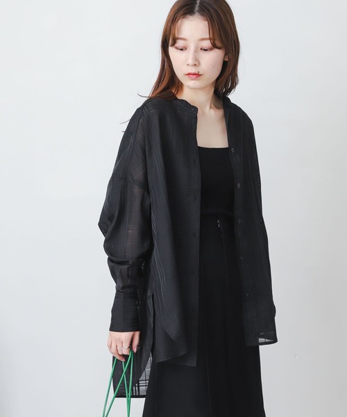 SENSE OF PLACE by URBAN RESEARCH(センスオブプレイスバイアーバンリサーチ)の「シアーシャンブレールーズシャツ(シャツ/ブラウス・レディース・グリーン/ブルー/ベージュ/ブラック/オフホワイト/ブラウン・ONE)」の14枚目の写真