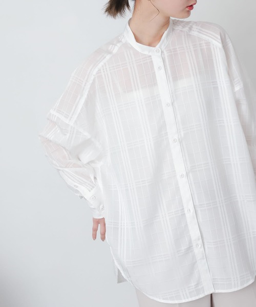 SENSE OF PLACE by URBAN RESEARCH(センスオブプレイスバイアーバンリサーチ)の「シアーシャンブレールーズシャツ(シャツ/ブラウス・レディース・グリーン/ブルー/ベージュ/ブラック/オフホワイト/ブラウン・ONE)」の19枚目の写真