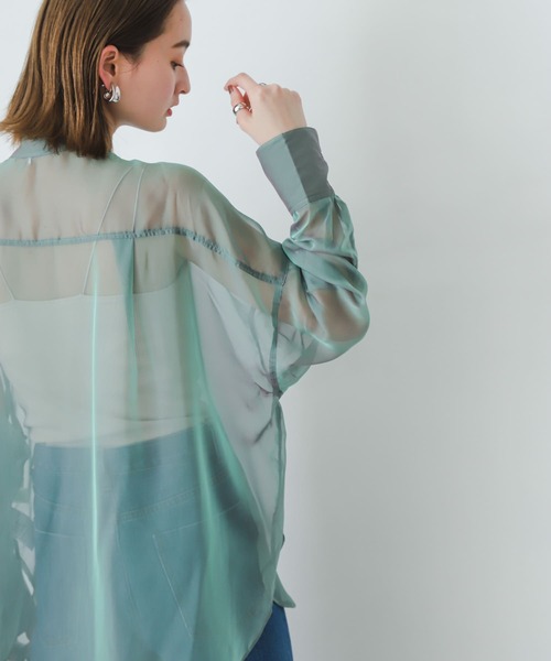 SENSE OF PLACE by URBAN RESEARCH(センスオブプレイスバイアーバンリサーチ)の「シアーシャンブレールーズシャツ(シャツ/ブラウス・レディース・グリーン/ブルー/ベージュ/ブラック/オフホワイト/ブラウン・ONE)」の16枚目の写真
