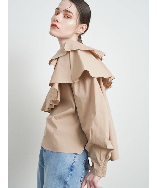 ELENDEEK（エレンディーク）の「ラッフルタックレイヤードブラウス（シャツ/ブラウス・レディース・ブラック/ベージュ/オフホワイト・FREE）」の11枚目の写真