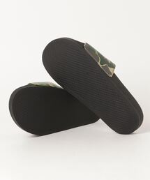 A BATHING APE（アベイシングエイプ）の「ABC CAMO SLIDE