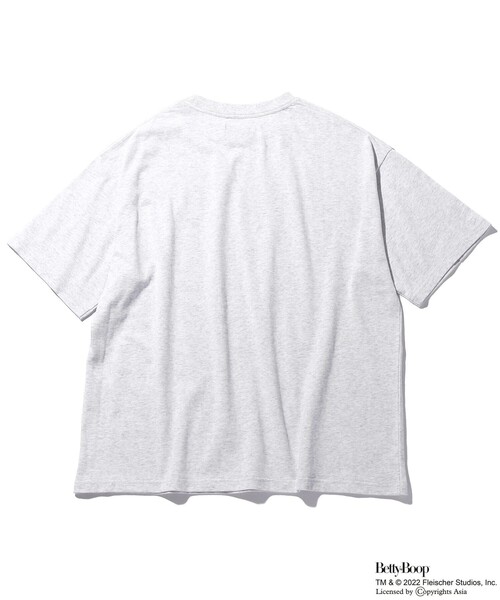 FREAK'S STORE(フリークスストア)の「WEB限定 BETTY BOOP/ベティーブープ 別注 ビッグシルエット フロントプリント クルーネックTシャツ(Tシャツ/カットソー・メンズ・ブラック/ホワイト/グレー・LARGE/SMALL/MEDIUM)」の6枚目の写真