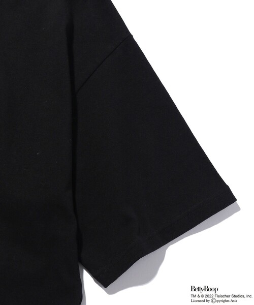 FREAK'S STORE(フリークスストア)の「WEB限定 BETTY BOOP/ベティーブープ 別注 ビッグシルエット フロントプリント クルーネックTシャツ(Tシャツ/カットソー・メンズ・ブラック/ホワイト/グレー・LARGE/SMALL/MEDIUM)」の14枚目の写真