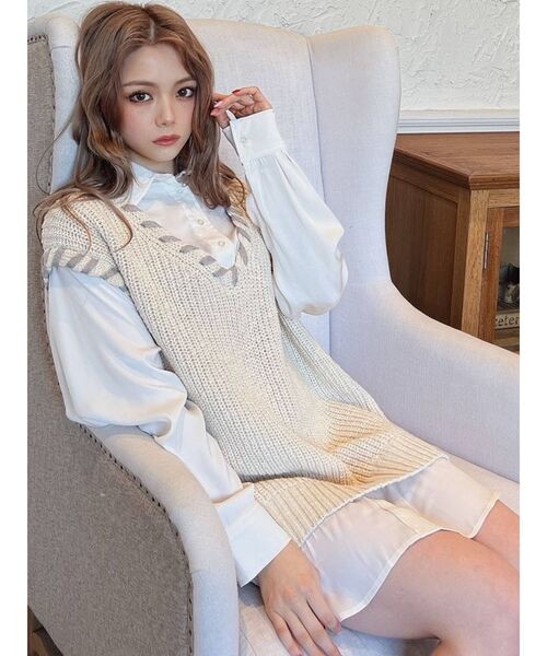 RESEXXY（リゼクシー）の「トリミングデザインシャツチュニック（ベスト・レディース・ブラック/グリーン/アイボリー・FREE）」の17枚目の写真