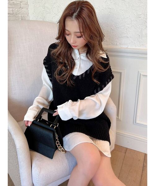 RESEXXY（リゼクシー）の「トリミングデザインシャツチュニック（ベスト・レディース・ブラック/グリーン/アイボリー・FREE）」の13枚目の写真