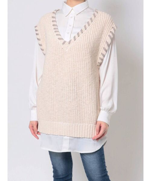 RESEXXY（リゼクシー）の「トリミングデザインシャツチュニック（ベスト・レディース・ブラック/グリーン/アイボリー・FREE）」の8枚目の写真