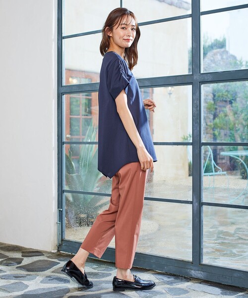 J.PRESS(ジェイプレス)の「【洗える】マイクロタイプライターストレッチ テーパード パンツ(その他パンツ・レディース・ベージュ系/ネイビー系/スモーキーグリーン系/オレンジ系・T17/T15/T13)」の5枚目の写真